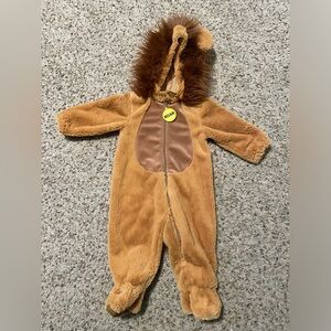 Baby lion costume.